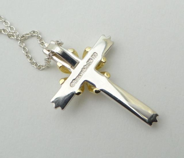 ティファニー シグネチャー クロス ネックレス ペンダント コンビ 750YG SV925<USED>【送料無料】 < ブランド ティファニー シグネチャー クロス ネックレス ペンダント コンビ 750YG SV925<USED>【送料無料】 < ブランドの