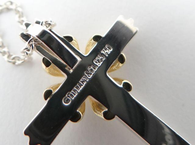 ティファニー シグネチャー クロス ネックレス ペンダント コンビ 750YG SV925<USED>【送料無料】 < ブランド ティファニー シグネチャー クロス ネックレス ペンダント コンビ 750YG SV925<USED>【送料無料】 < ブランドの