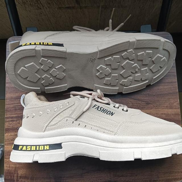 新品 26cm メンズ スニーカー ブラウン シューズ 靴 42 カジュアル < 男性ファッション  新品 26cm メンズ スニーカー ブラウン シューズ 靴 42 カジュアル < 男性ファッションの