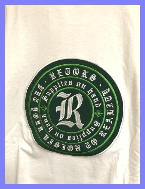 ☆モノマート☆ビッグワッペンロゴオーバーサイズユニセックスTシャツ白M☆ < 男性ファッション  ☆モノマート☆ビッグワッペンロゴオーバーサイズユニセックスTシャツ白M☆ < 男性ファッションの
