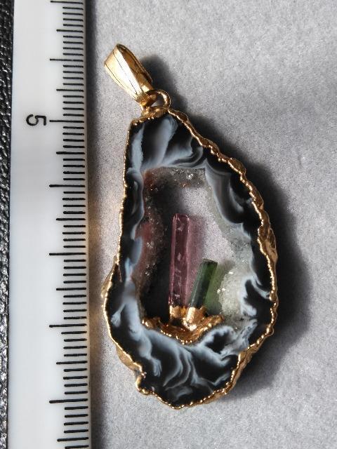 レトロ☆メノウドゥルジーとトルマリンのペンダントトップ < 女性アクセサリー/時計 レトロ☆メノウドゥルジーとトルマリンのペンダントトップ < 女性アクセサリー/時計の