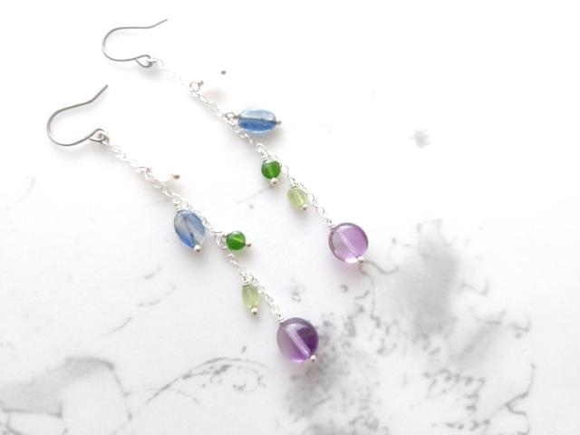 *マルチストーンのロングピアス*SV 21039 < 女性アクセサリー/時計 *マルチストーンのロングピアス*SV 21039 < 女性アクセサリー/時計の