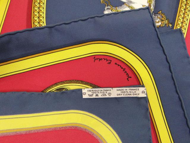 HERMES エルメス カレ90 GRAND APPARAT 盛装の馬 シルクスカーフ レッド系マルチカラー<美品> < ブランド  HERMES エルメス カレ90 GRAND APPARAT 盛装の馬 シルクスカーフ レッド系マルチカラー<美品> < ブランドの