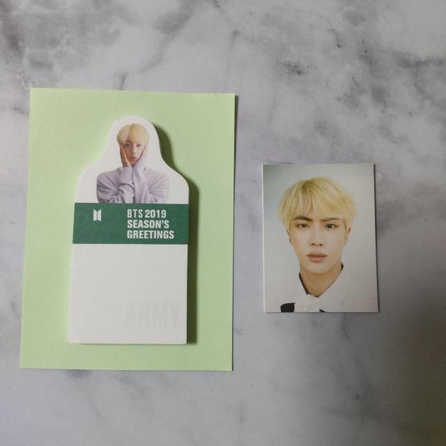 【公式商品】2点★ジン★BTS 2019 SEASON'S GREETINGS < タレントグッズ  【公式商品】2点★ジン★BTS 2019 SEASON'S GREETINGS < タレントグッズの