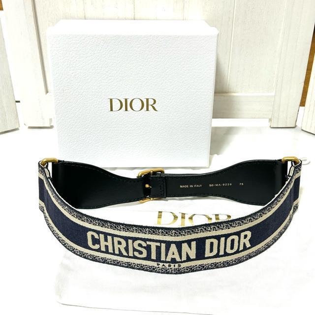 極美品 Christian Dior ディオール エンブロイダリー ベルト 75 < ブランド  極美品 Christian Dior ディオール エンブロイダリー ベルト 75  < ブランドの