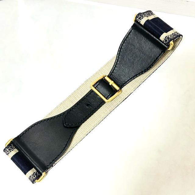 極美品 Christian Dior ディオール エンブロイダリー ベルト 75 < ブランド  極美品 Christian Dior ディオール エンブロイダリー ベルト 75 < ブランドの