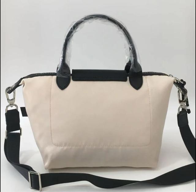 V @vA[W@GiW[@gbvnhS AC{[  uh 