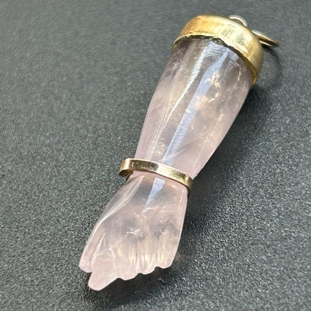 アメジスト 真鍮 マノフィガハンドペンダント メノウ ゴールド ペンダントトップ < 家電/AV アメジスト 真鍮 マノフィガハンドペンダント メノウ ゴールド ペンダントトップ < 家電/AVの