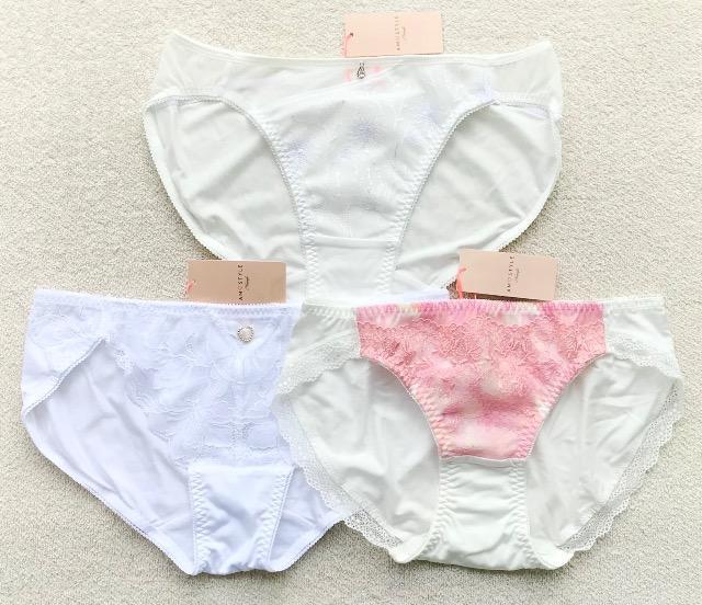 Triumph AMOSTYLE ショーツ Mサイズ ホワイト 3枚セット < 女性ファッション Triumph AMOSTYLE ショーツ Mサイズ ホワイト 3枚セット < 女性ファッションの