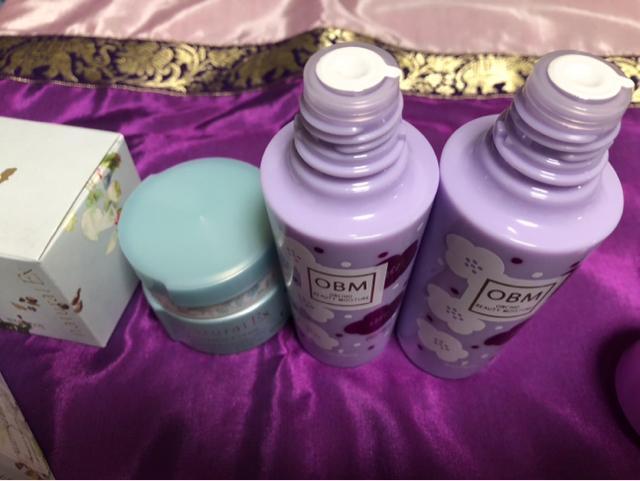 ハリウッド化粧品 スキンケアセット < 香水/コスメ/ネイル ハリウッド化粧品 スキンケアセット < 香水/コスメ/ネイルの