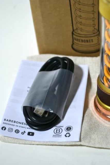 新品 BAREBONES ベアボーンズ エジソン ライトスティック LED2.0 ブラス ランタン 懐中電灯 充電式 未使用 即決 < レジャー/スポーツ 新品 BAREBONES ベアボーンズ エジソン ライトスティック LED2.0 ブラス ランタン 懐中電灯 充電式 未使用 即決 < レジャー/スポーツの
