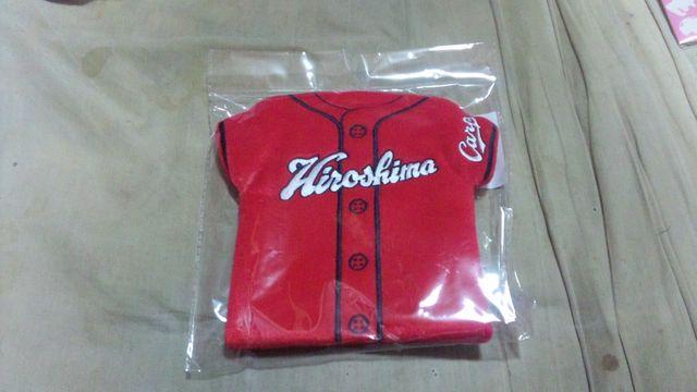 【新品】(広島カープ)ユニフォーム型チケットホルダー 赤 < レジャー/スポーツ  【新品】(広島カープ)ユニフォーム型チケットホルダー 赤  < レジャー/スポーツの