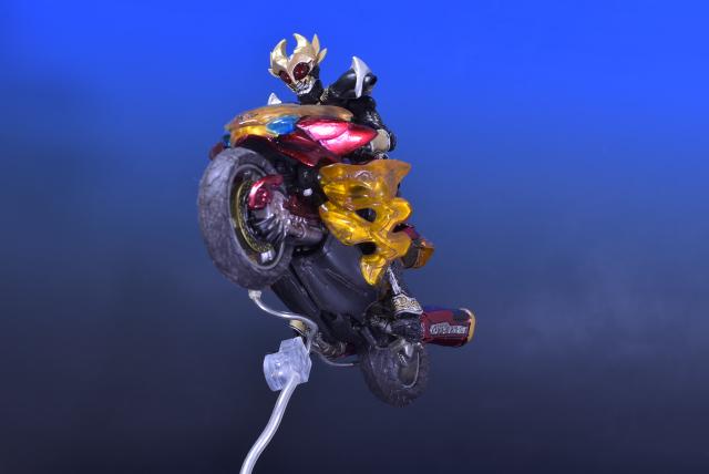 改造品 極魂 仮面ライダーアギト&マシントルネイダー < ホビー  改造品 極魂 仮面ライダーアギト&マシントルネイダー < ホビーの