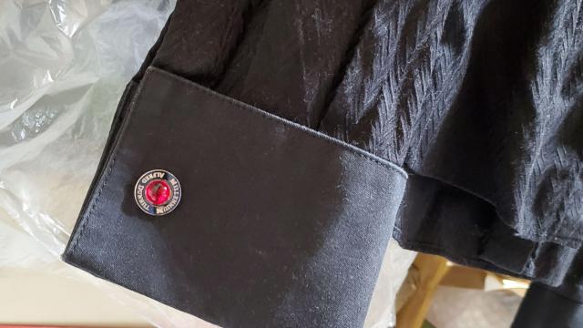 正規良 限定 アルフレッド ダンヒル ミレニアム リフレクションカボションドーム カフス 赤 ADロゴ SV カフリンクスボタン < ブランド  正規良 限定 アルフレッド ダンヒル ミレニアム リフレクションカボションドーム カフス 赤 ADロゴ SV カフリンクスボタン < ブランドの