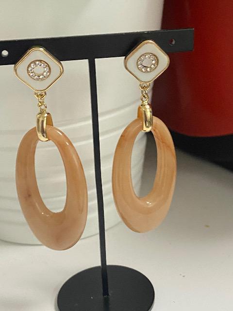 ハンドメイド アクリルパーツを使用したピアス < 女性ファッション  ハンドメイド アクリルパーツを使用したピアス  < 女性ファッションの