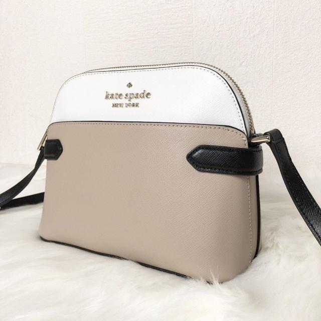 【極美品】ケイトスペード ショルダーバッグ クロスボディ ドーム型 < ブランド 【極美品】ケイトスペード ショルダーバッグ クロスボディ ドーム型 < ブランドの