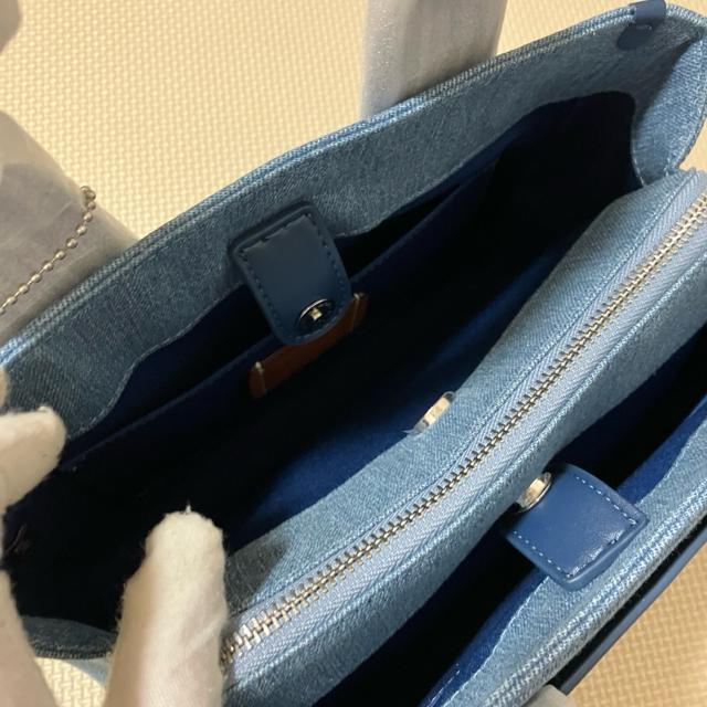 �R�[�` �J�[���[ �L�����[�I�[�� �o�b�O�E�V�O�l�`���[ �f�j�� �A�E�g���b�g �� �u�����h�� 