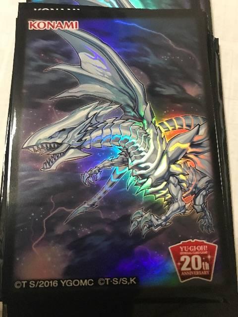 遊戯王 青眼の亜白龍 スリーブ40枚セット プロテクター 未使用 < トレーディングカード  遊戯王 青眼の亜白龍 スリーブ40枚セット プロテクター 未使用  < トレーディングカードの