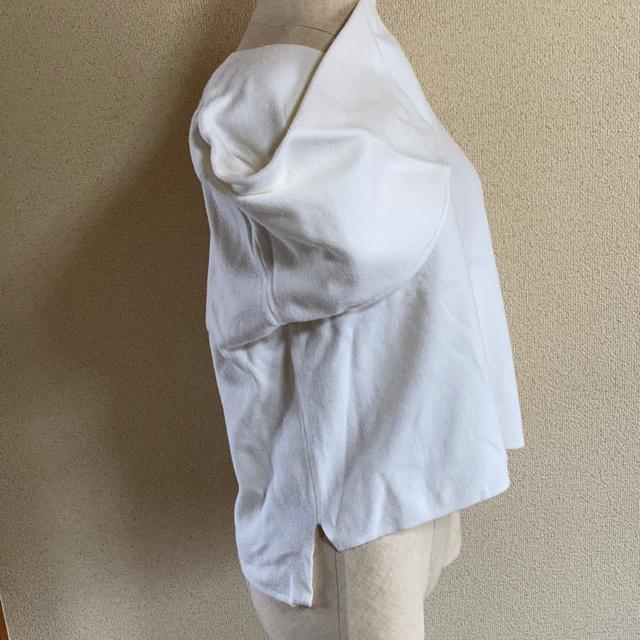 セシルマクビー オフホワイト ニットカットソー M < ブランド  セシルマクビー オフホワイト ニットカットソー M < ブランドの