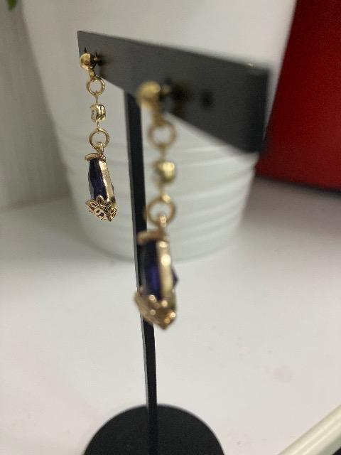 ハンドメイド しずくのチャームを使用したピアス < 女性ファッション  ハンドメイド しずくのチャームを使用したピアス < 女性ファッションの
