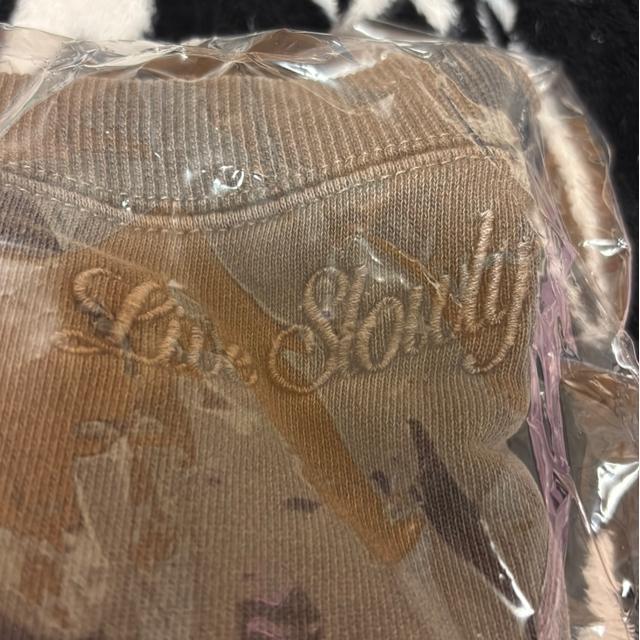 fINEY V_[XEFbggbvX  uh 