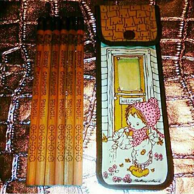 レア 新品 1976年 betsey charmer サンリオ ペンケース & 鉛筆 < インテリア/ライフ  レア 新品 1976年 betsey charmer サンリオ ペンケース & 鉛筆  < インテリア/ライフの