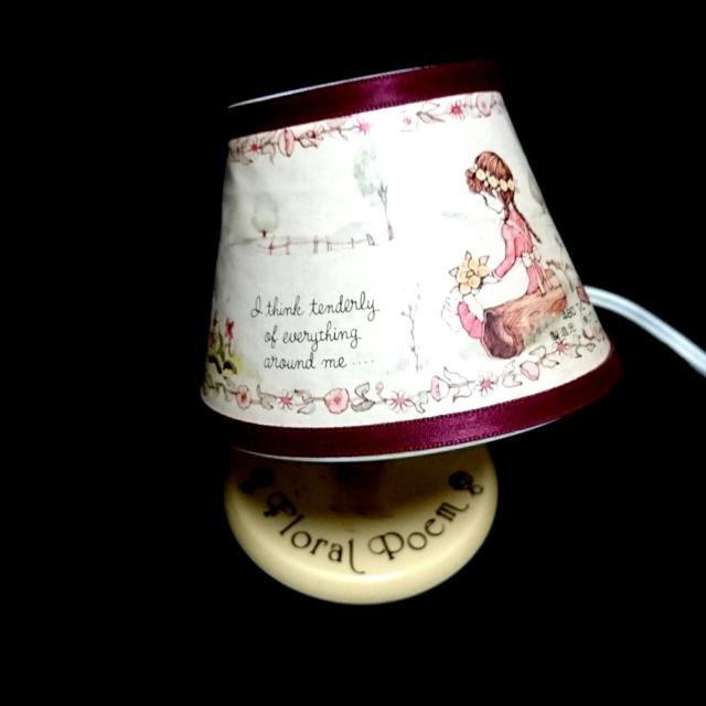 1975年 サンリオ floral poem スタンド ライト 昭和 レトロ < 家電/AV 1975年 サンリオ floral poem スタンド ライト 昭和 レトロ < 家電/AVの