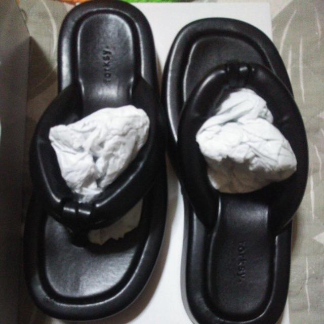 定価3,460円【forksy.】パデッドボリュームソールトングサンダル ブラック サイズS 23p〜23.5p < 女性ファッション 定価3,460円【forksy.】パデッドボリュームソールトングサンダル ブラック サイズS 23p〜23.5p < 女性ファッションの