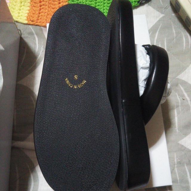 定価3,460円【forksy.】パデッドボリュームソールトングサンダル ブラック サイズS 23p〜23.5p < 女性ファッション 定価3,460円【forksy.】パデッドボリュームソールトングサンダル ブラック サイズS 23p〜23.5p < 女性ファッションの