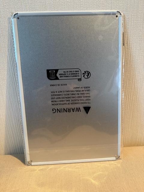 �V�i�@�u���L�Ŕ� �� �C���e���A/���C�t�� 