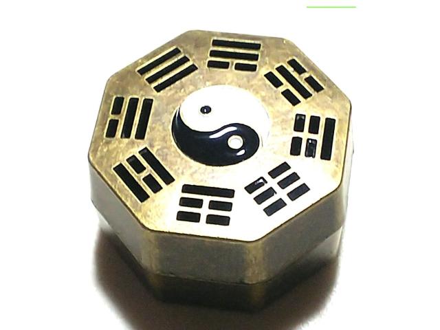 cocco★真鍮製 ミニ 香炉(八卦) < 女性アクセサリー/時計 cocco★真鍮製 ミニ 香炉(八卦) < 女性アクセサリー/時計の