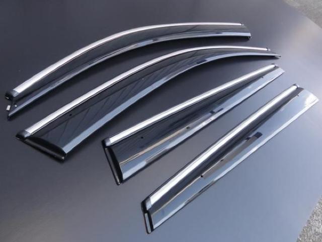 SrXt􃁃bLC hAoCU[ BMW X1 E84  /oCN