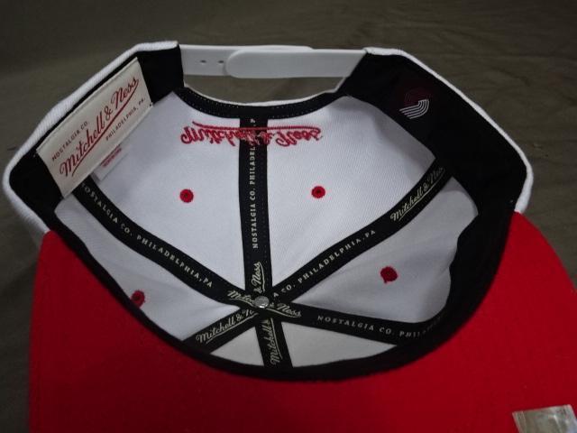 【Mitchell & Ness】NBAバスケ ポートランド トレイルブレイザーズ ロゴ刺繍入り キャップ < 男性ファッション  【Mitchell & Ness】NBAバスケ ポートランド トレイルブレイザーズ ロゴ刺繍入り キャップ < 男性ファッションの