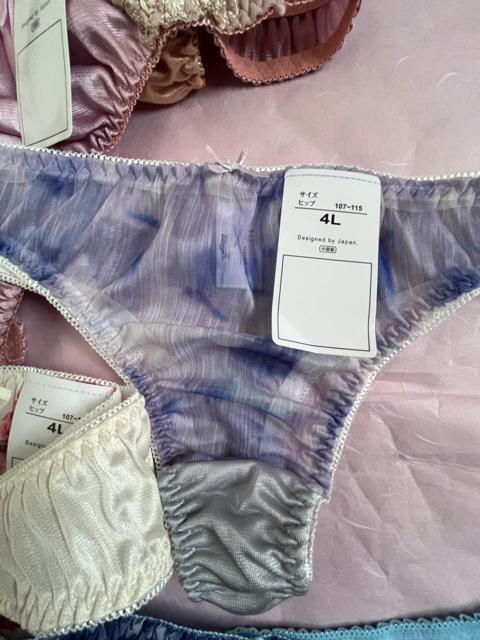 4Lサイズ!5枚セット!光沢ツルツル素材!シフォン使いあり!高貴品格!色とりどり!エレガント!Tバックショーツ!No.空 < 女性ファッション  4Lサイズ!5枚セット!光沢ツルツル素材!シフォン使いあり!高貴品格!色とりどり!エレガント!Tバックショーツ!No.空 < 女性ファッションの