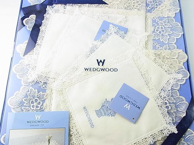 500円スタ【正規未使用品】WEDGWOODウェッジウッド Wストロベリーテーブルセンター1枚&ティーコースター4枚セット < インテリア/ライフ 500円スタ【正規未使用品】WEDGWOODウェッジウッド Wストロベリーテーブルセンター1枚&ティーコースター4枚セット < インテリア/ライフの