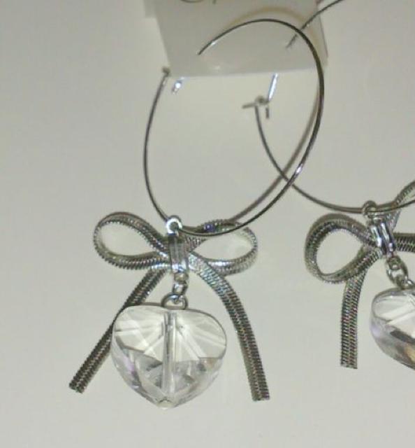 ハート リボン フープ ピアス★ < 女性アクセサリー/時計  ハート リボン フープ ピアス★ < 女性アクセサリー/時計の