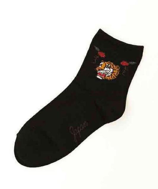 スカジャン風ローズ&トラ柄ソックス。ブラック < 女性ファッション  スカジャン風ローズ&トラ柄ソックス。ブラック  < 女性ファッションの