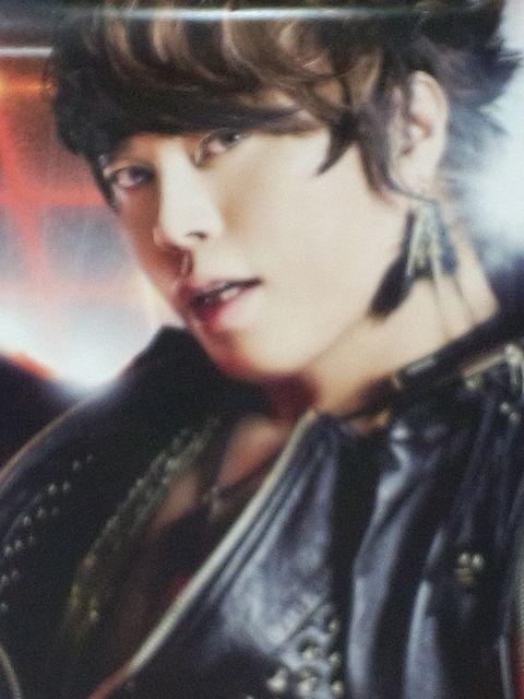 yp`R@T.M.Revolutionz񔄕iv[V|X^[A   zr[ 