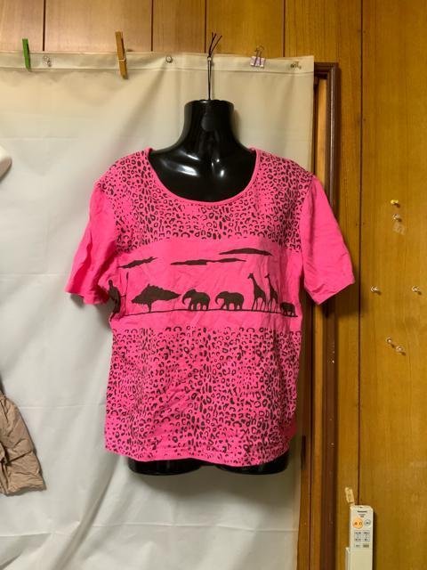 ◆NOLPES「ピンクのTシャツ」 < 女性ファッション  ◆NOLPES「ピンクのTシャツ」  < 女性ファッションの