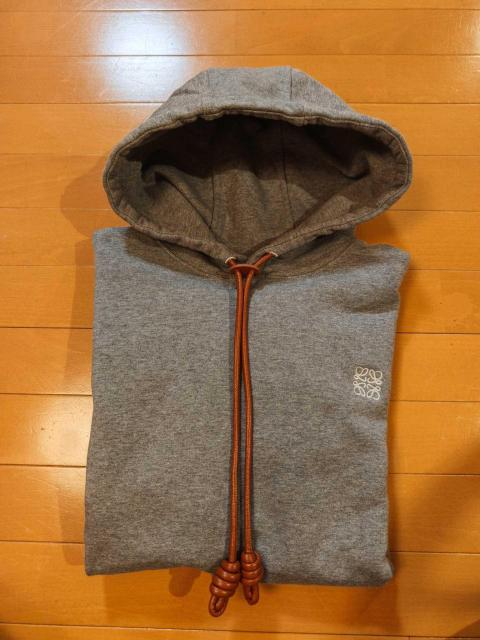 LOEWE ���G�x �����b�N�X�t�B�b�g�t�[�f�B �O���[ S�T�C�Y �� �u�����h�� 