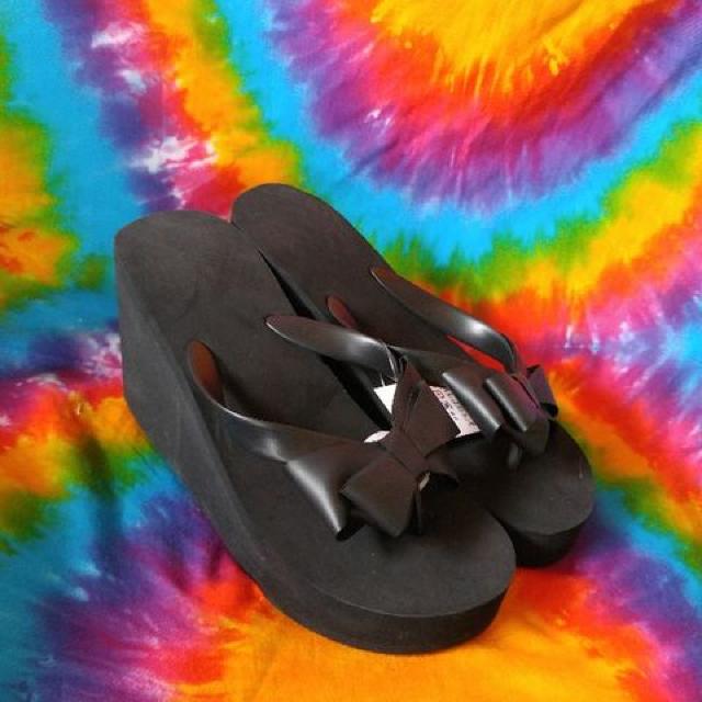 超美脚ッ(*^¬^*)ウェッジソール厚底サンダル□ビーサン < 女性ファッション  超美脚ッ(*^¬^*)ウェッジソール厚底サンダル□ビーサン  < 女性ファッションの