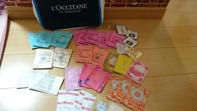 ロクシタンマルチポーチバック&サンプル試供品大量セット新品☆ < ブランド  ロクシタンマルチポーチバック&サンプル試供品大量セット新品☆ < ブランドの