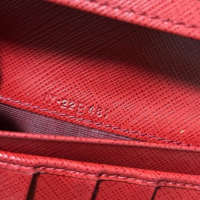 Salvatore Ferragamo tFK _uK`[j U[ ܂ z bh  uh 