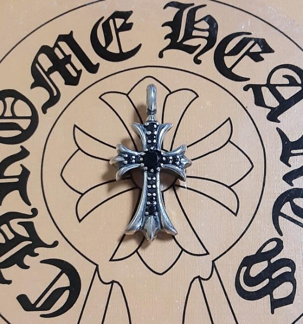 ラスト1点!chrome hearts☆クロムハーツ タイニーファット CHクロスチャーム アフターブラックpave/美品! < ブランド ラスト1点!chrome hearts☆クロムハーツ タイニーファット CHクロスチャーム アフターブラックpave/美品! < ブランドの