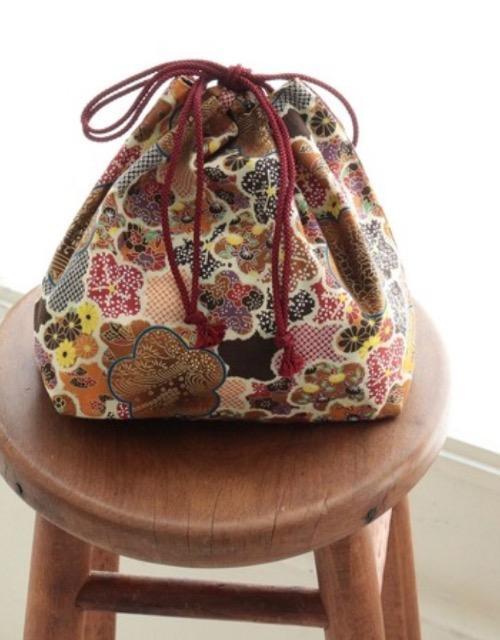 �E�^�^�l�@�В� �� �����t�@�b�V������ 