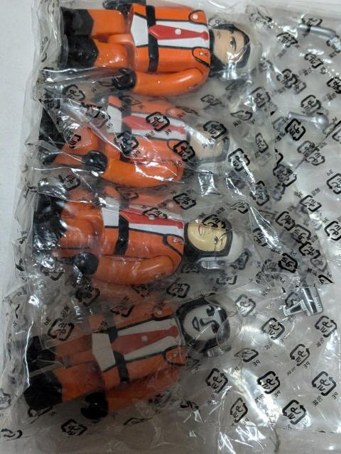 �O���R�E���g���x�����L���[�u���b�N  �� �z�r�[�� 