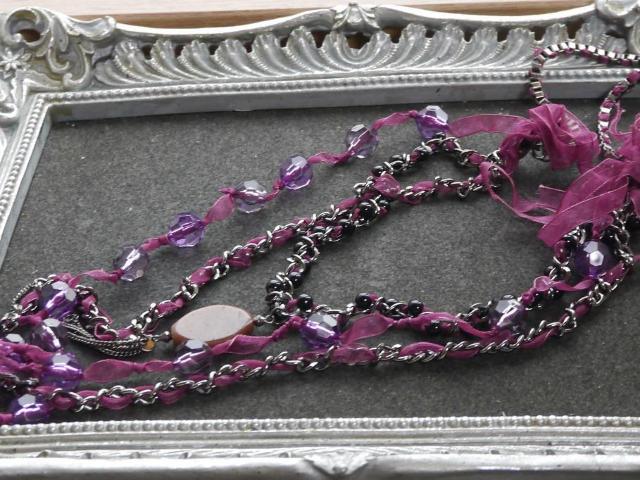 新品アンティーク調 異素材紫系リボンネックレス < 女性アクセサリー/時計 新品アンティーク調 異素材紫系リボンネックレス < 女性アクセサリー/時計の