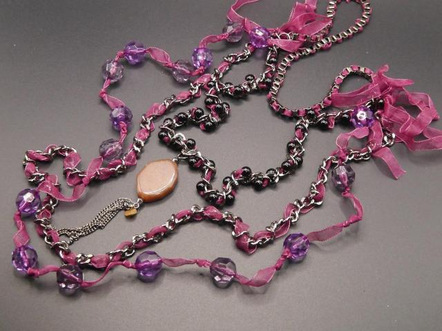 新品アンティーク調 異素材紫系リボンネックレス < 女性アクセサリー/時計 新品アンティーク調 異素材紫系リボンネックレス < 女性アクセサリー/時計の