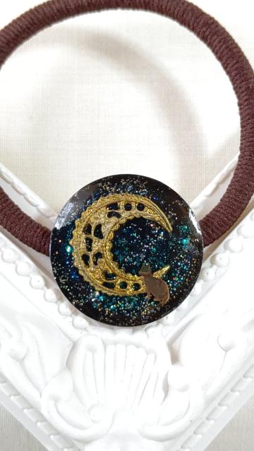 夜空の月と猫のヘアゴム  レジン  ハンドメイド < 女性ファッション  夜空の月と猫のヘアゴム  レジン  ハンドメイド < 女性ファッションの