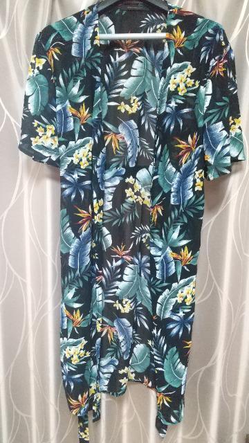 夏らしい総柄の透け半袖カーデ★Mサイズ★紐付き < 女性ファッション 夏らしい総柄の透け半袖カーデ★Mサイズ★紐付き < 女性ファッションの